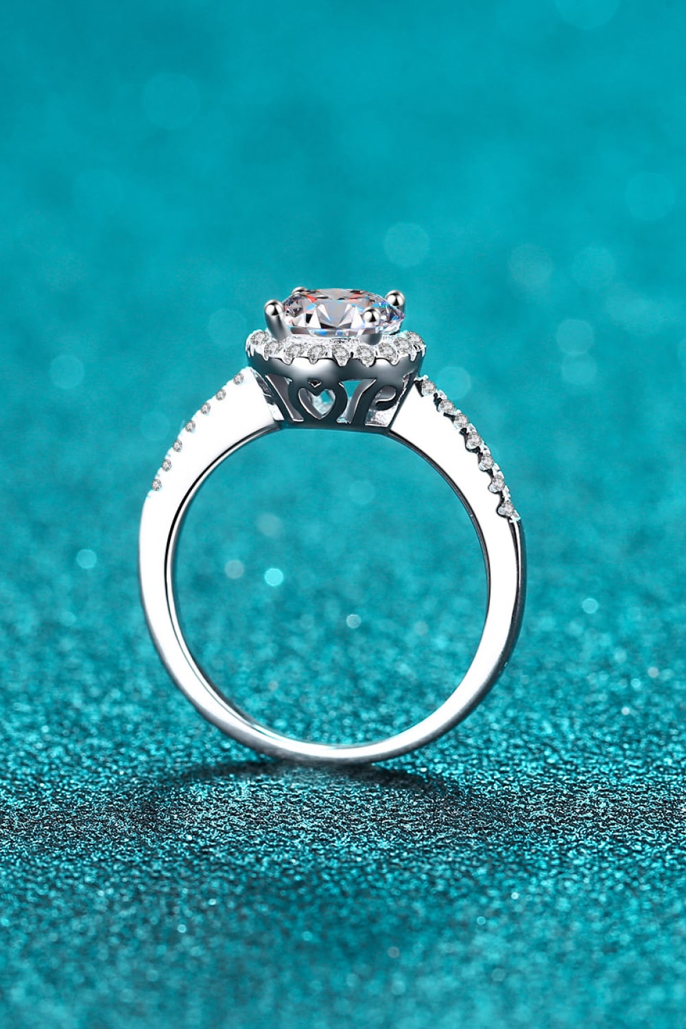 Elegant Fashion Moissanite Ring