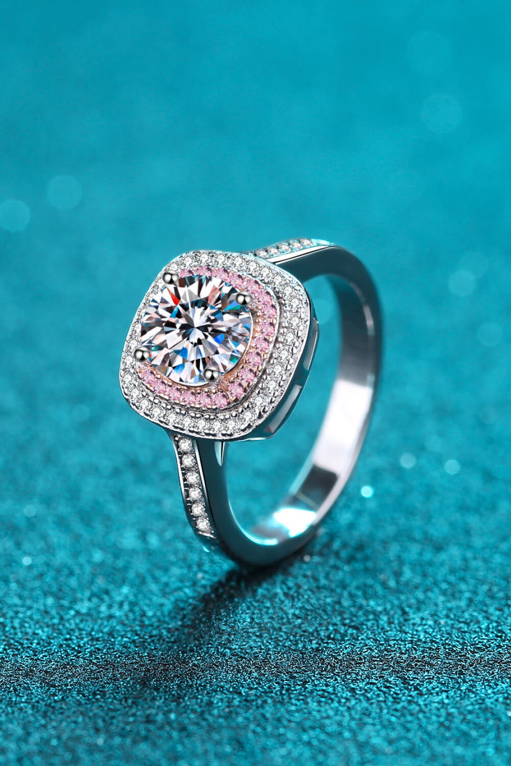 Elegant Fashion  Moissanite Ring