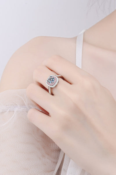 Elegant Fashion  Moissanite Ring