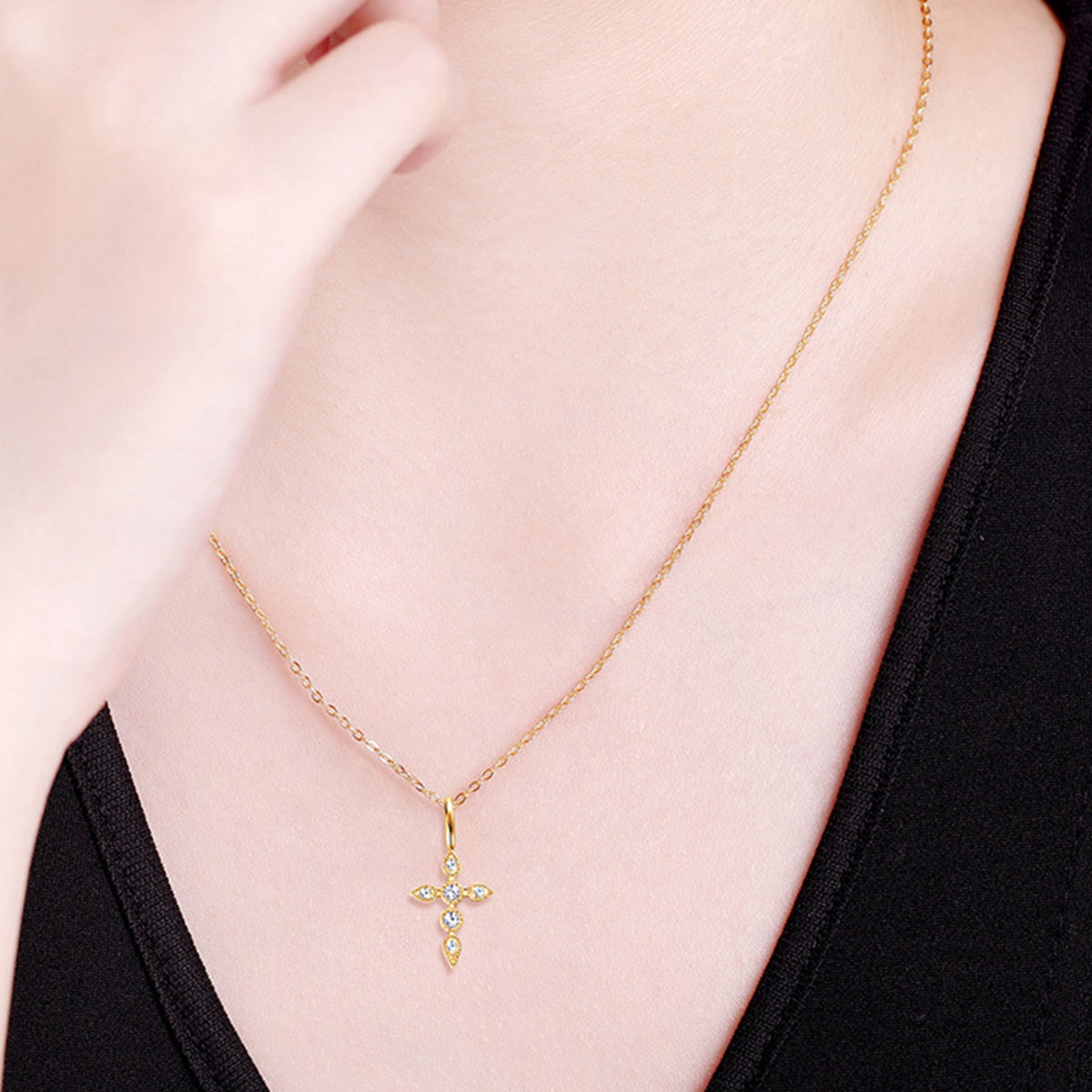 Elegant Fashion  Cross Pendant Necklace