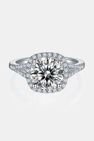 Elegant Fashion  Moissanite Halo Ring