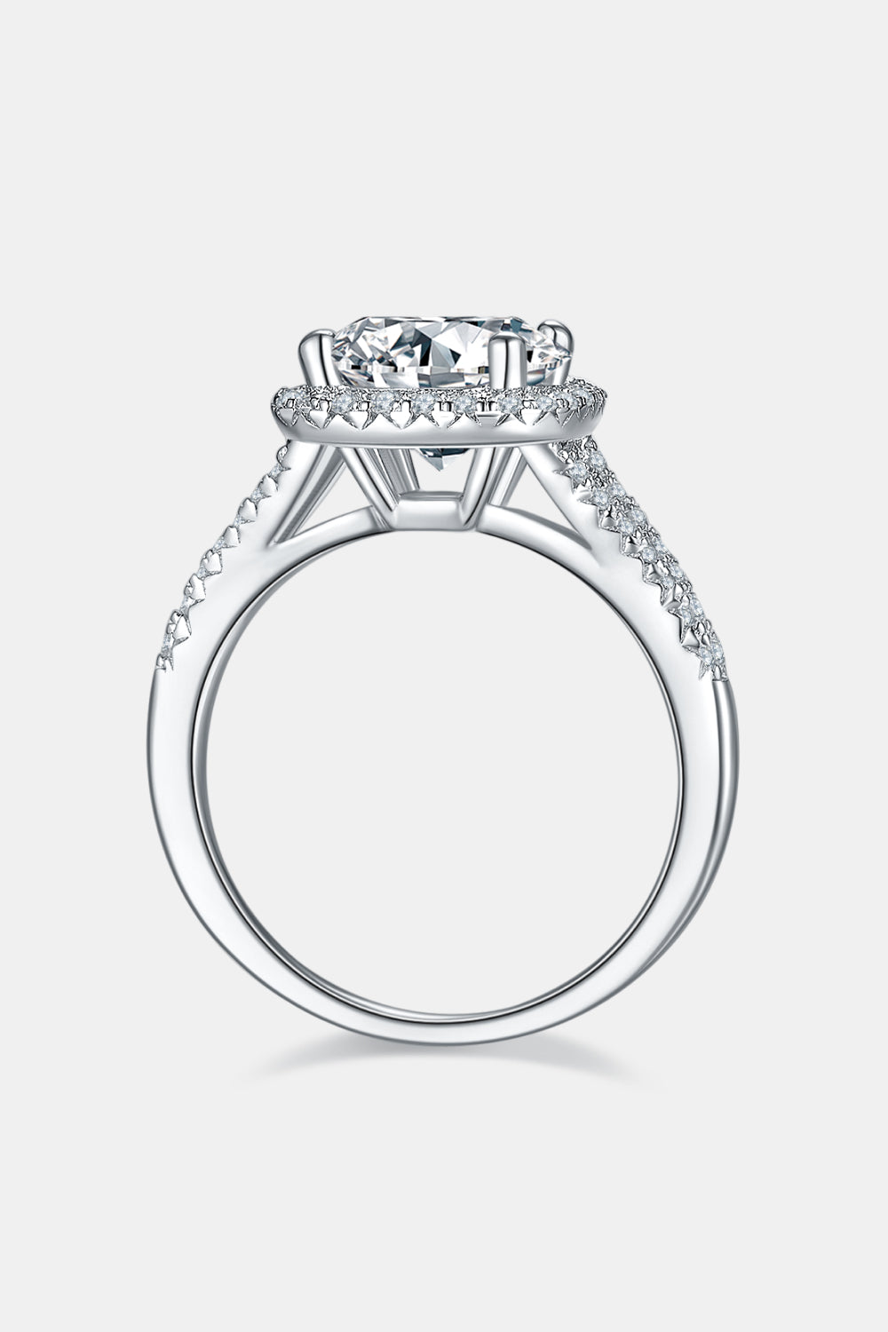 Elegant Fashion  Moissanite Halo Ring