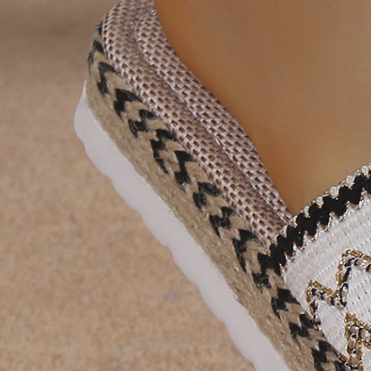 Elegant fashion  Platform slippers