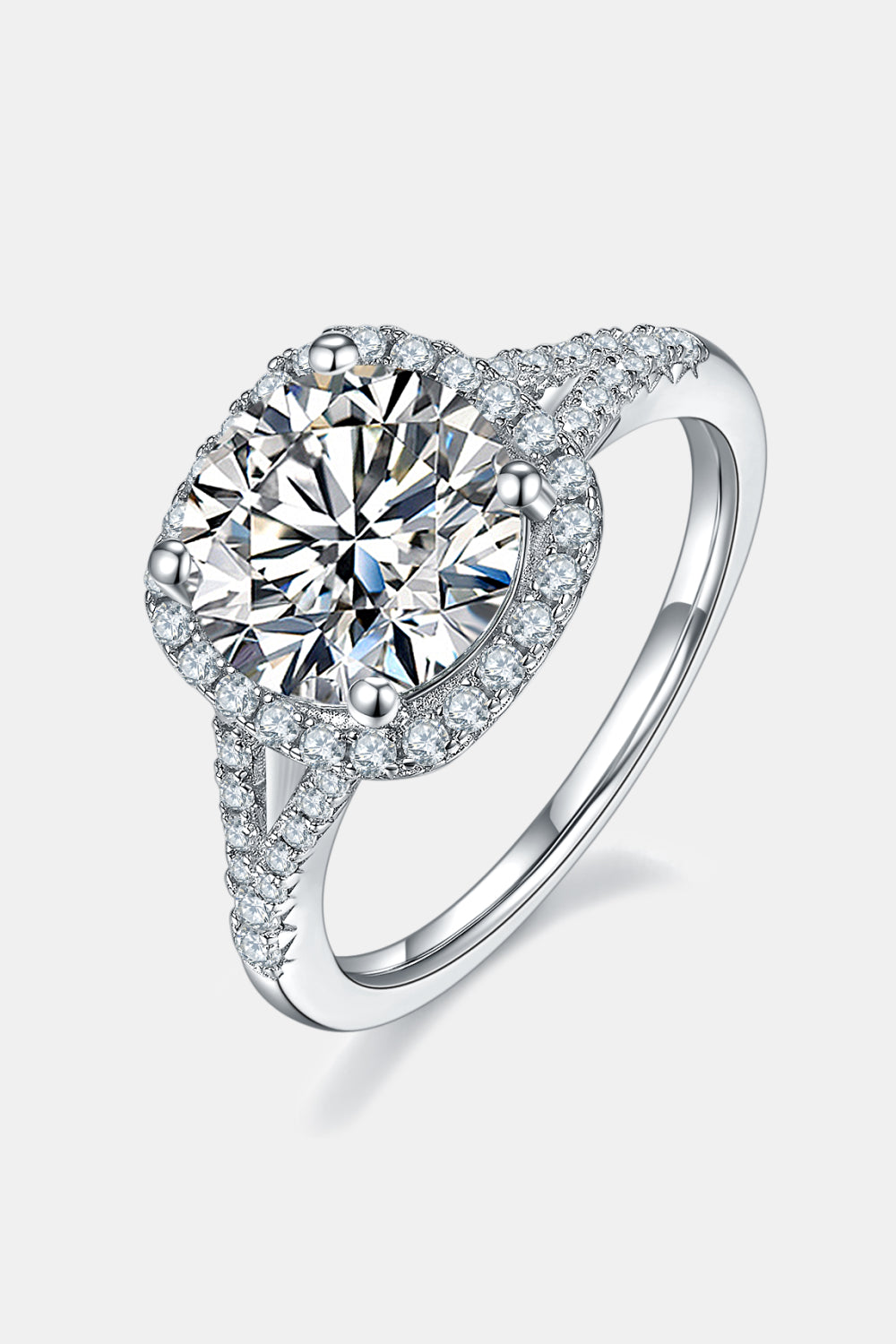 Elegant Fashion  Moissanite Halo Ring